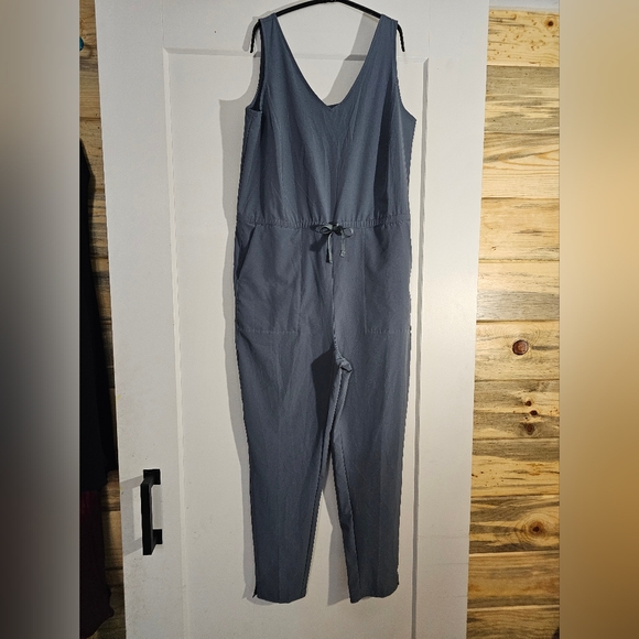 Patagonia Women's Fleetwith Jumpsuit Light Plume Grey Size Medium - Picture 3 of 11